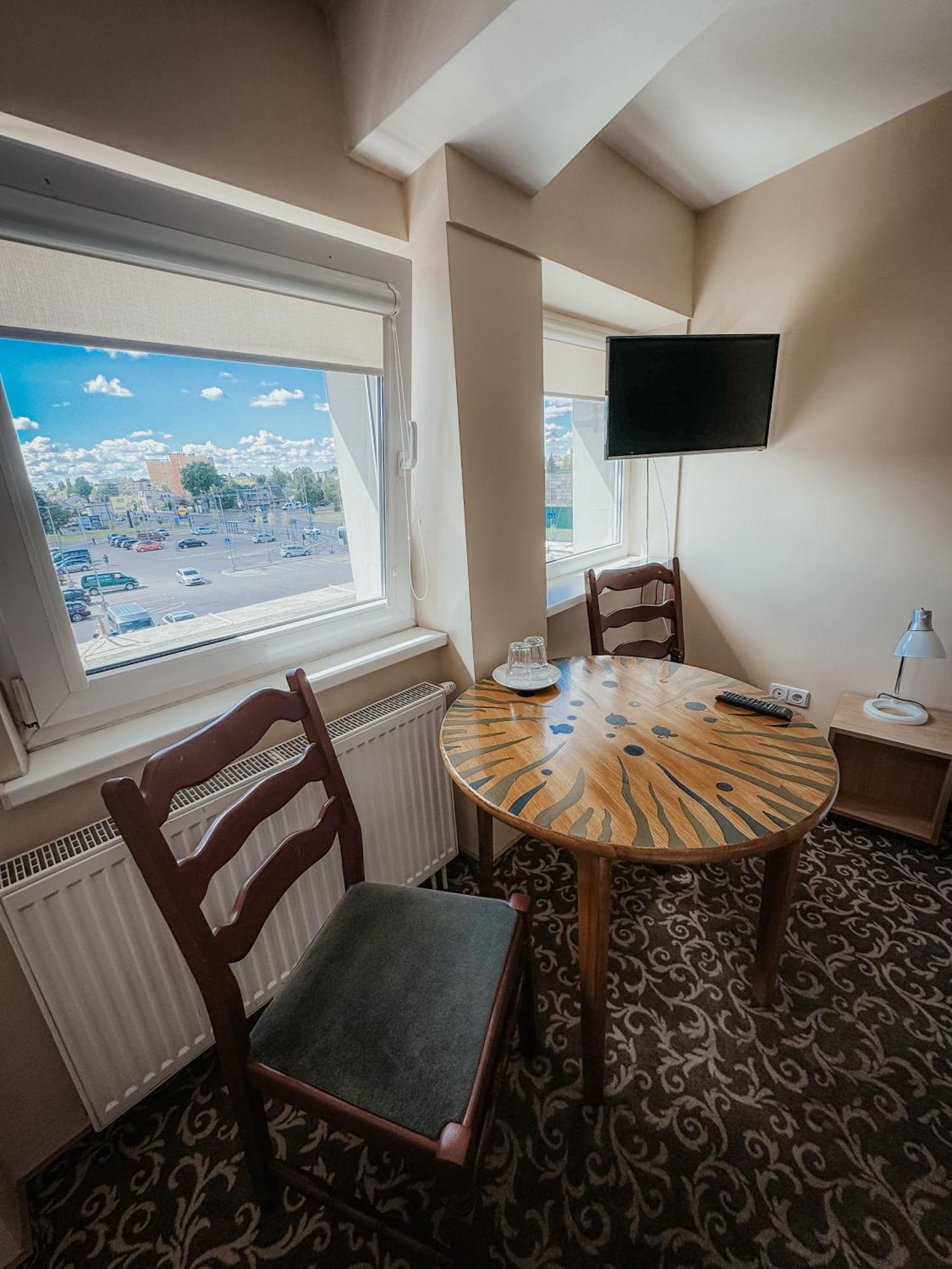 Pervaza Hotel Panevezys Ngoại thất bức ảnh