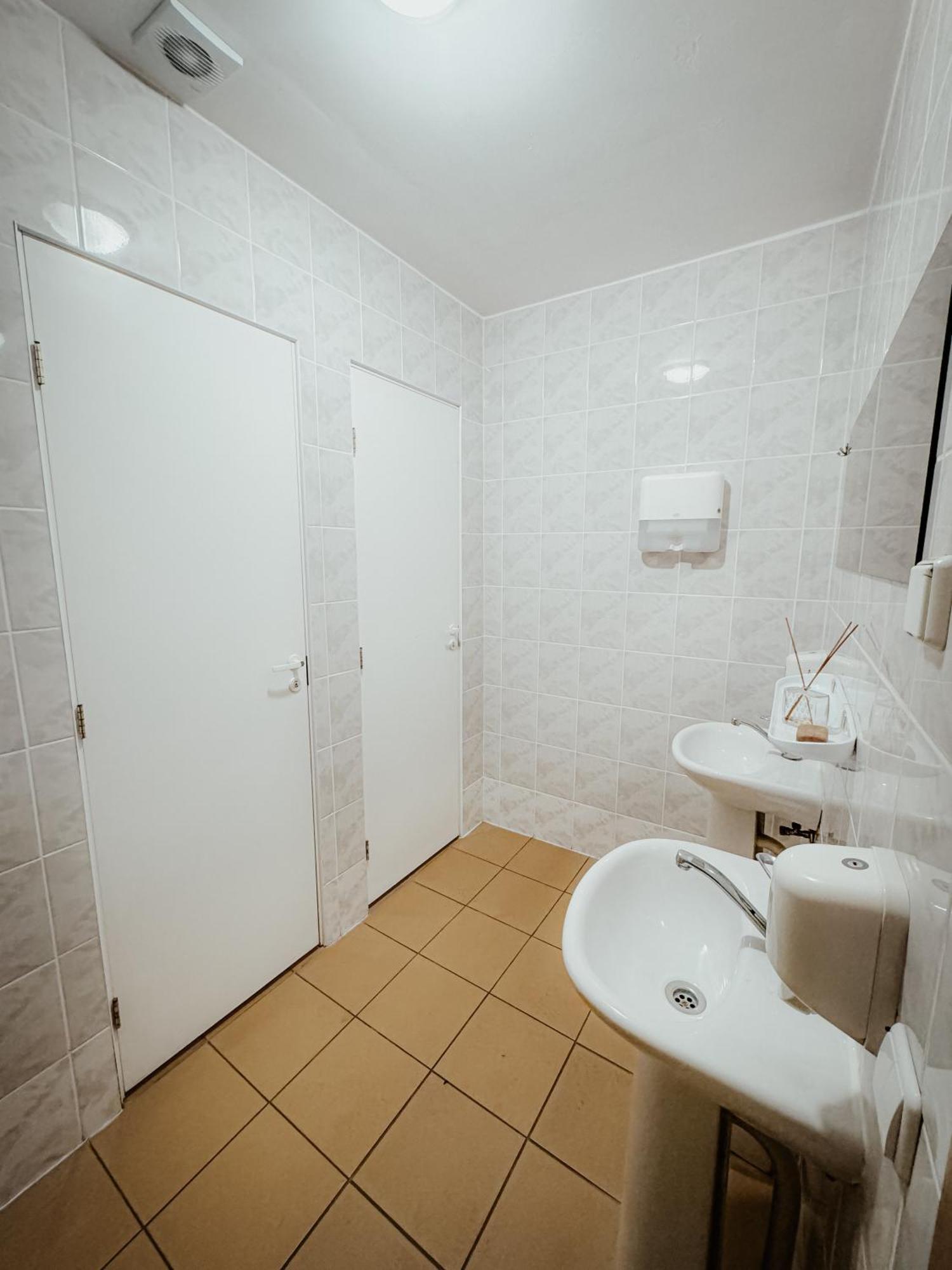 Pervaza Hotel Panevezys Phòng bức ảnh