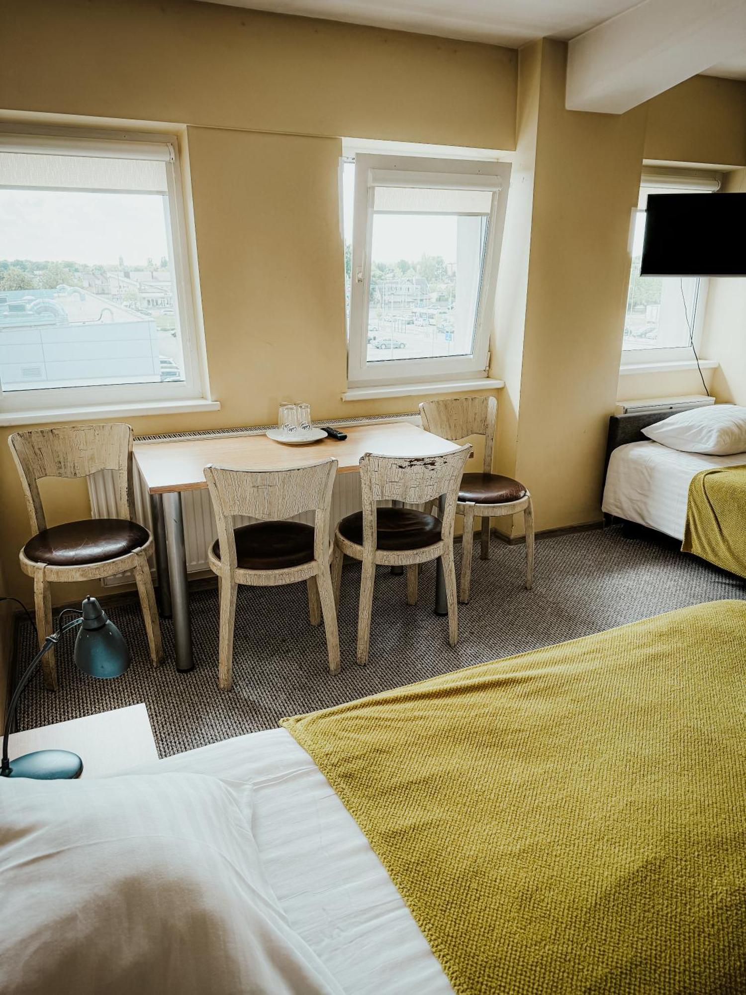 Pervaza Hotel Panevezys Ngoại thất bức ảnh