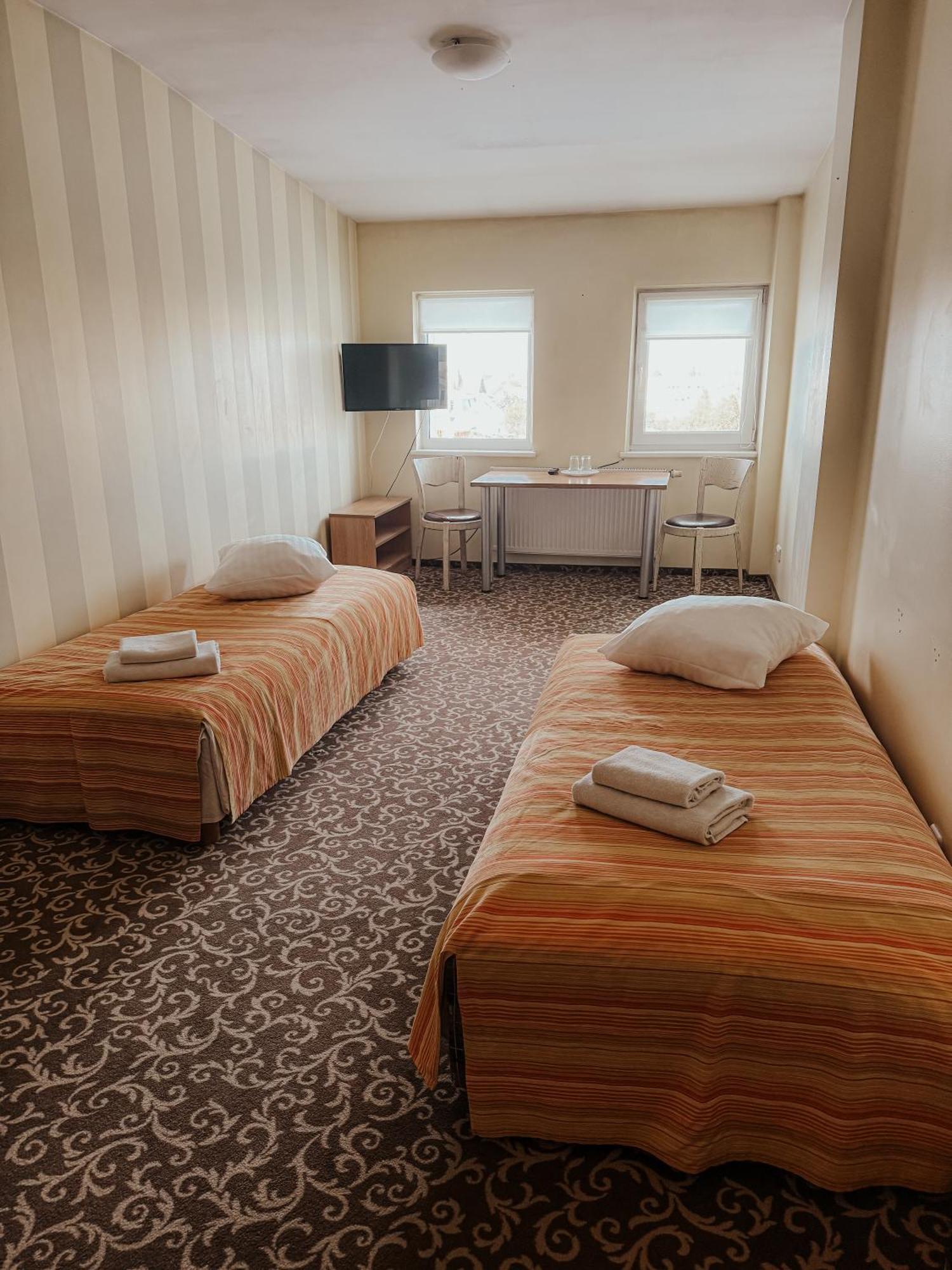 Pervaza Hotel Panevezys Ngoại thất bức ảnh